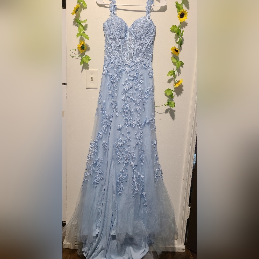 Blue sz 2 A-line V Neck Sweep Train Tulle Prom Dress with Appliqued Beading